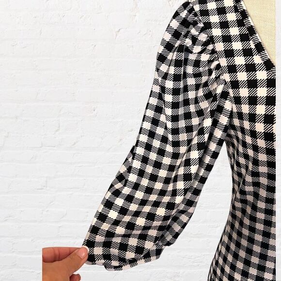 NWOT Shein, Medium, Black Checkerboard Puff Sleeve Boat Neck 3/4 Sleeve - Picture 2 of 6